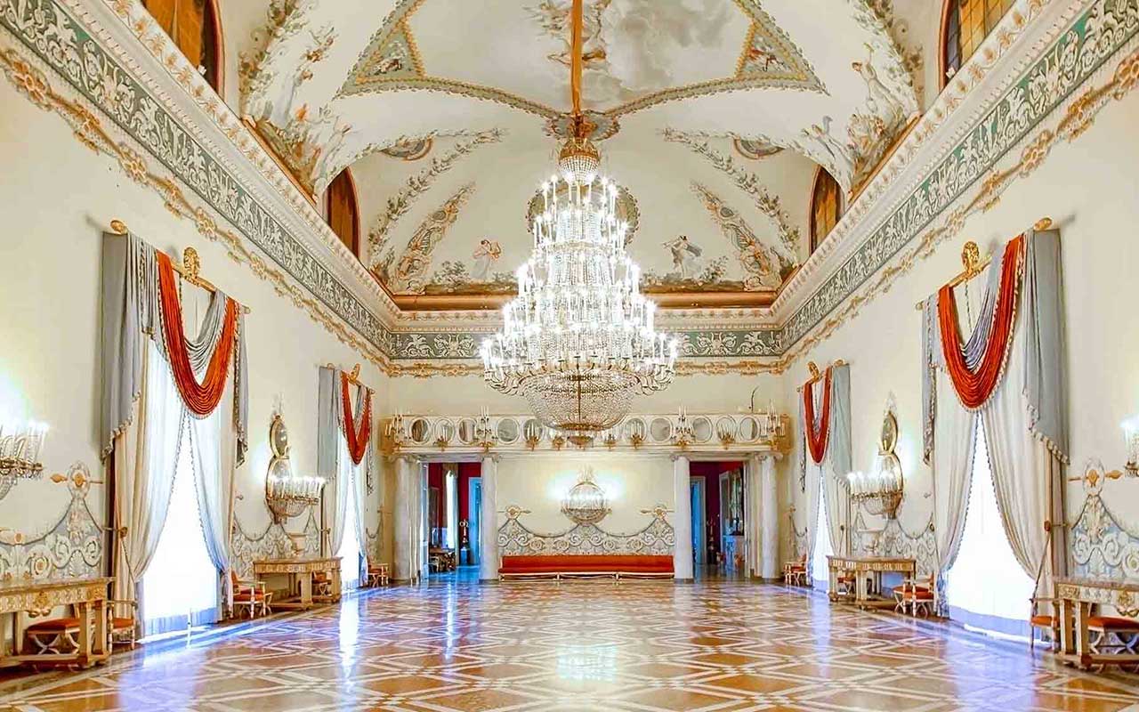 il Museo di Capodimonte ospita la collezione Farnese e la collezione Borbonica